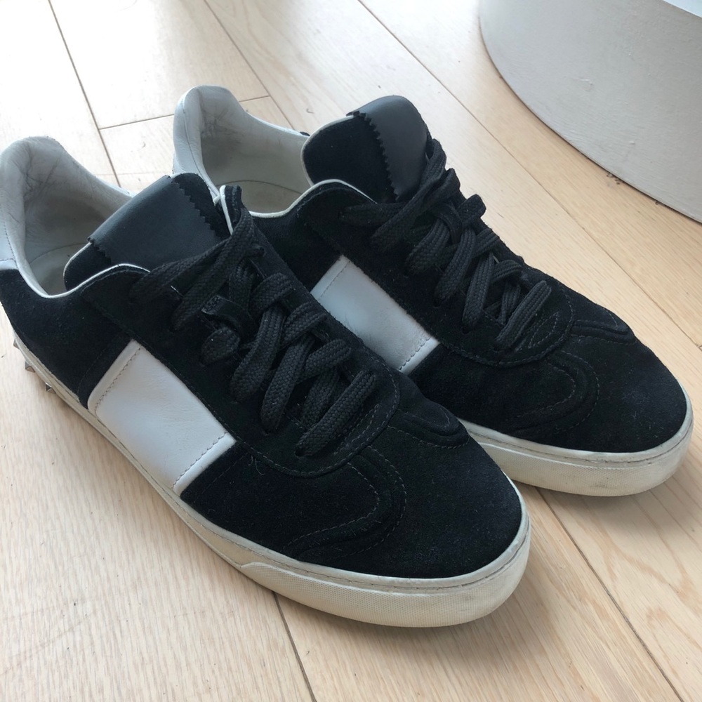 Valentino Women’s Sneaker Sz 39